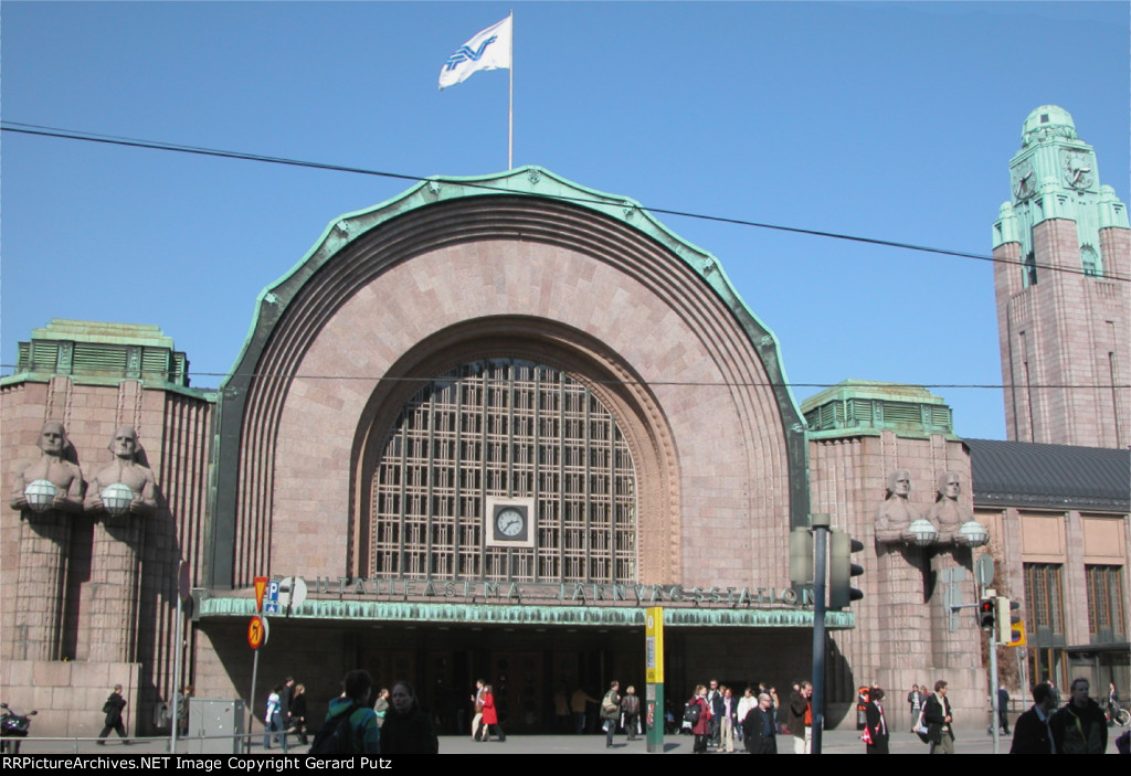 Central Station, South Side, Main Entrance